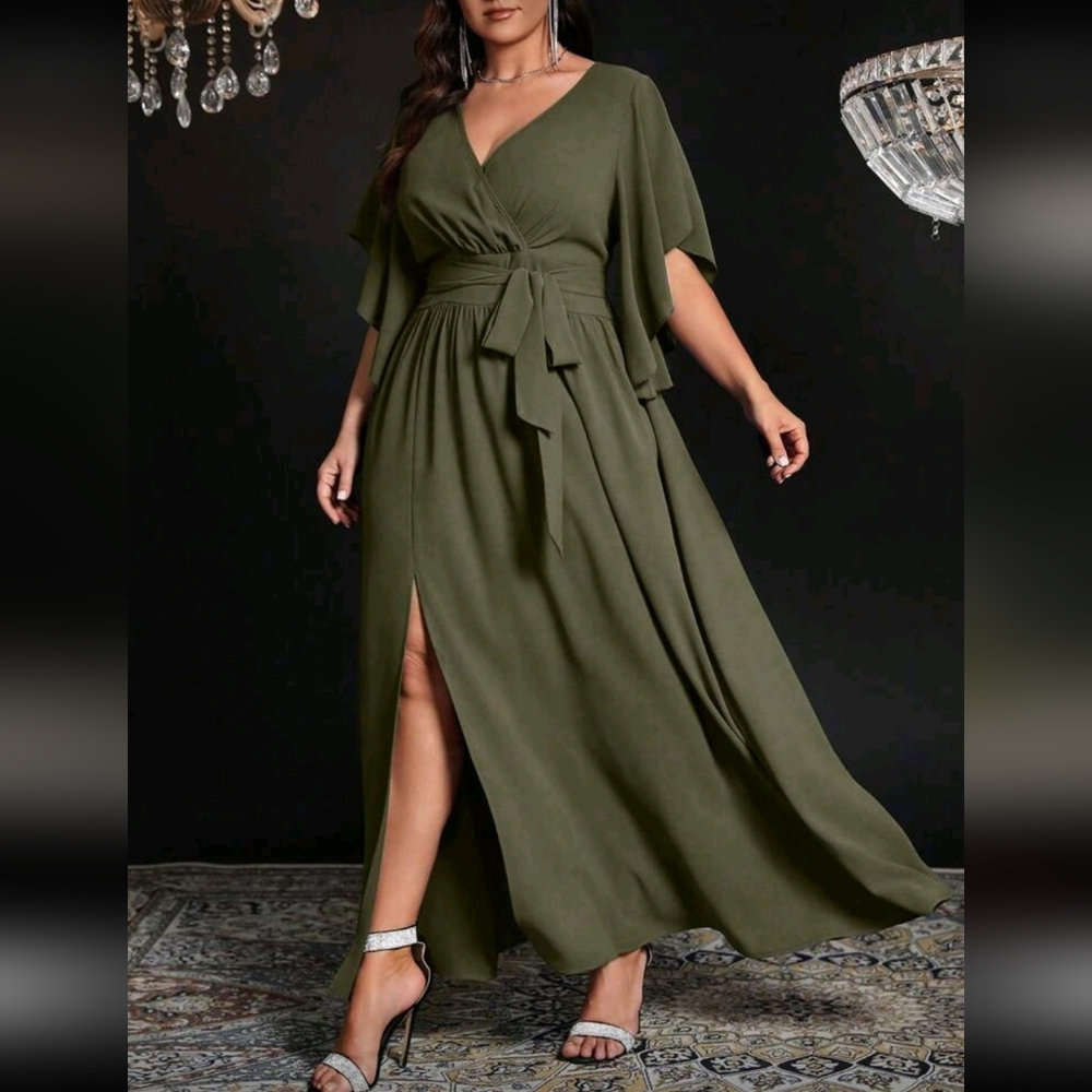 Plus Size Elegant Olive Green Maxi Dress - Picture 3 of 12